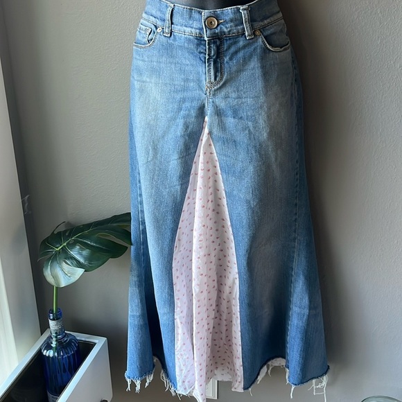Upcycled United Colors Of Benetton Denim Skirt Pink Floral Fabric 30in Waist